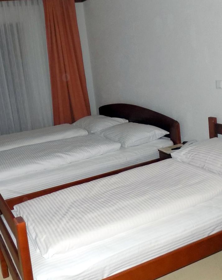 Hotel Knez Kupres  Exteriör bild
